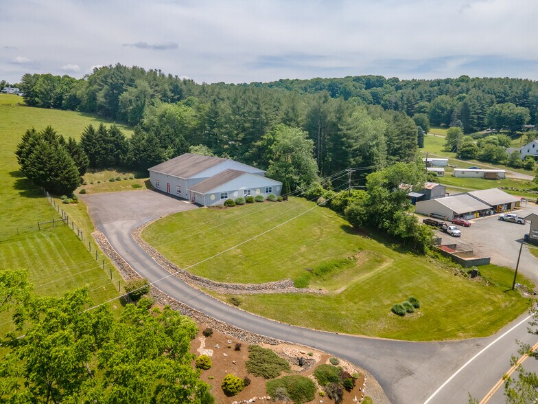More Photos Of 1266 E Stuart Dr, Hillsville Industrial For Sale