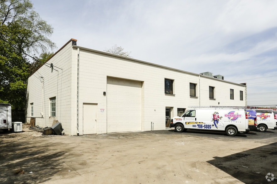 More Photos Of 12645 W Burleigh Rd, Brookfield Loft Creative Space For Lease