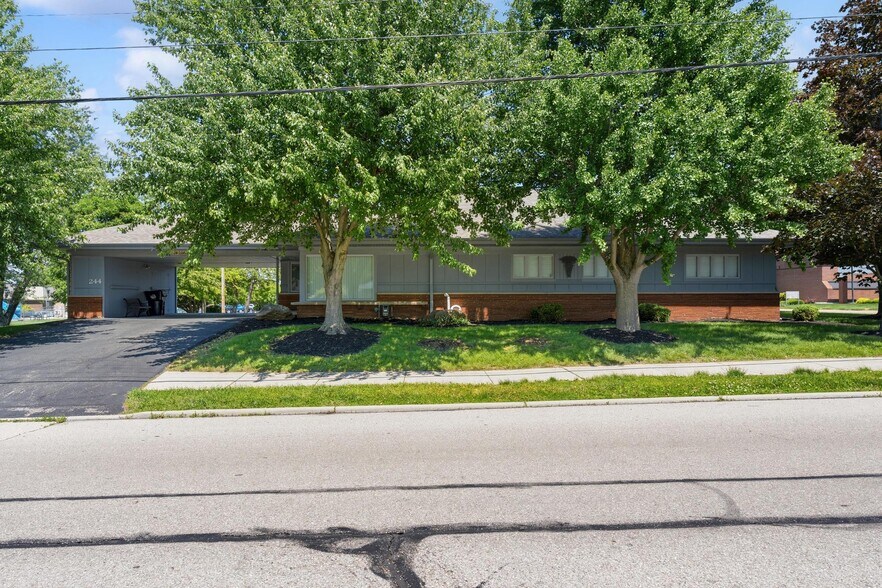 More Photos Of 244 Wilson Dr, Xenia Medical For Sale