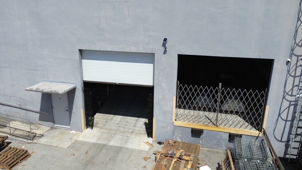 More Photos Of 2170-2290 W 8th Ave, Hialeah Warehouse For Lease
