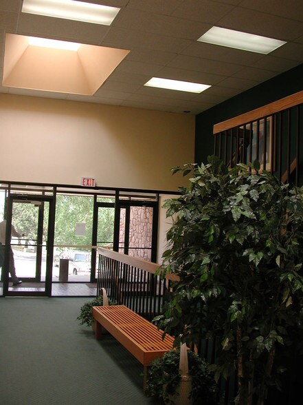 More Photos Of 1603 E 19th St, Edmond Coworking Space