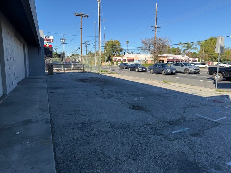 More Photos Of 13300 Burbank Blvd, Van Nuys Auto Repair For Sale