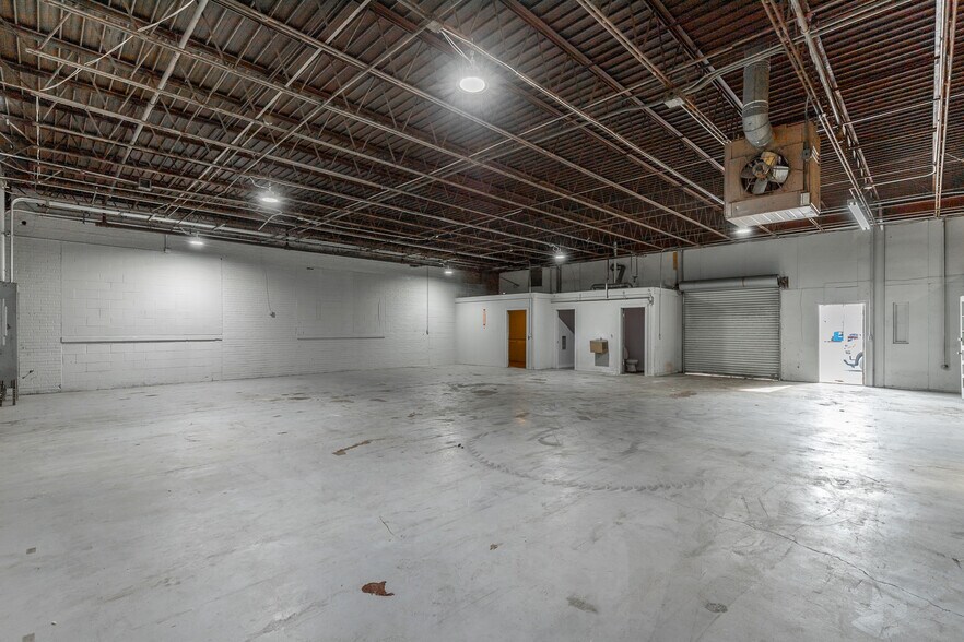 More Photos Of 3707 Calhoun Ave, Chattanooga Warehouse For Lease