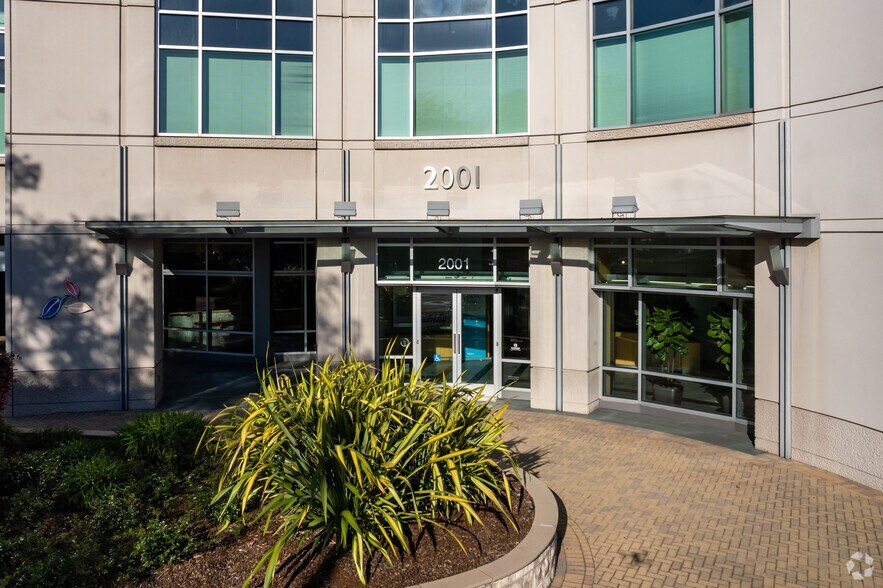 More Photos Of 2001 N Main St, Walnut Creek Office For Lease