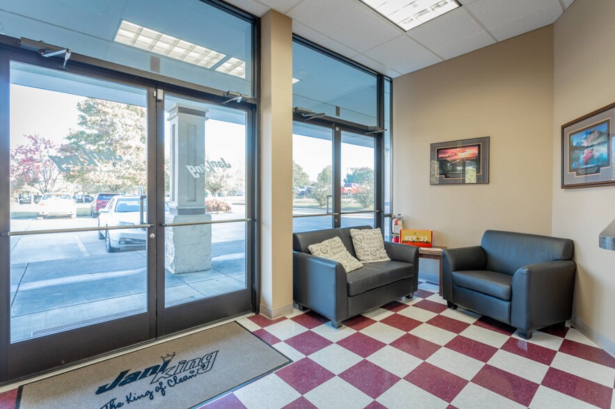 More Photos Of 7610 Hamilton Park Dr, Chattanooga Office For Sale