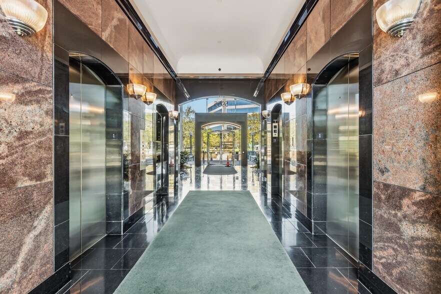 More Photos Of , Orlando Office For Sale