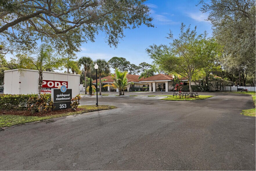 More Photos Of 353 Hiatt Dr, Palm Beach Gardens Schools For Sale