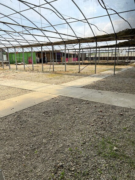 More Photos Of 1810 Columbus Rd, Granville Garden Center For Lease
