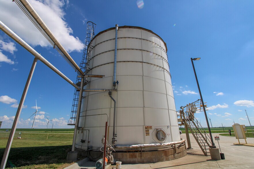 More Photos Of 6059 159th St, Galva Food Processing For Sale
