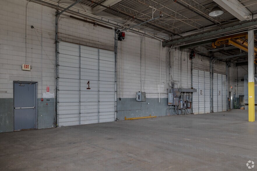 More Photos Of 235 New York Dr, Fort Washington Light Manufacturing For Lease