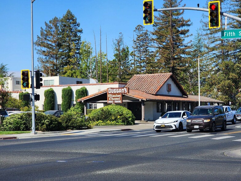 Primary Photo Of 525 W Napa St, Sonoma Funeral Home For Sale