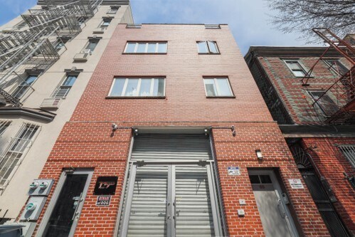 More Photos Of 65 Scholes St, Brooklyn Storefront Retail Residential For Lease