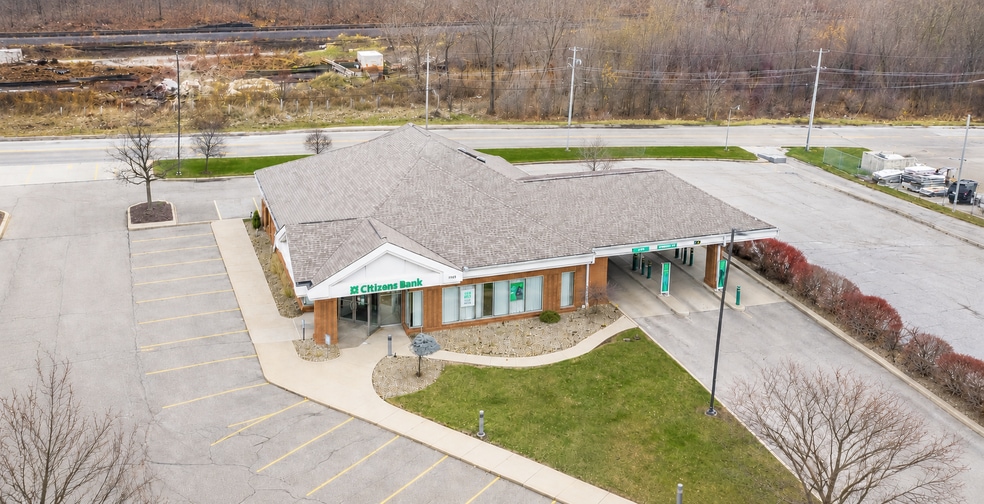 Primary Photo Of 1165 E Waterloo Rd, Akron Bank For Sale