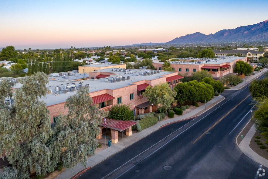 More Photos Of 2221 N Rosemont Blvd, Tucson Assisted Living For Lease