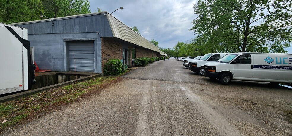More Photos Of 10680-10710 McSwain Dr, Cincinnati Flex For Sale