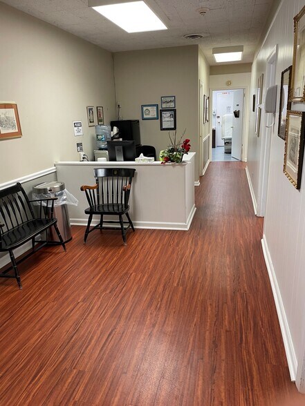 More Photos Of 69 Pondfield Rd, Bronxville Office For Sale