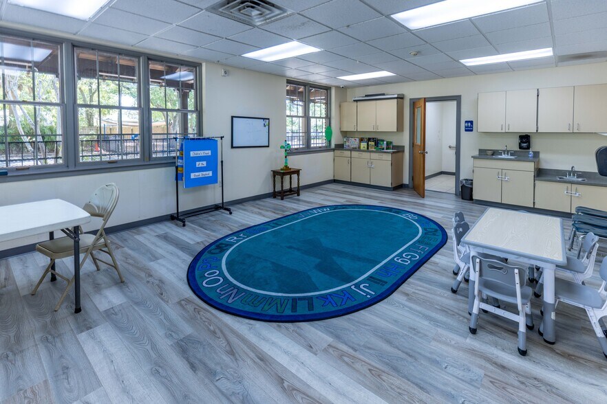 Primary Photo Of 1100 Stockton St, Jacksonville Religious Facility For Lease