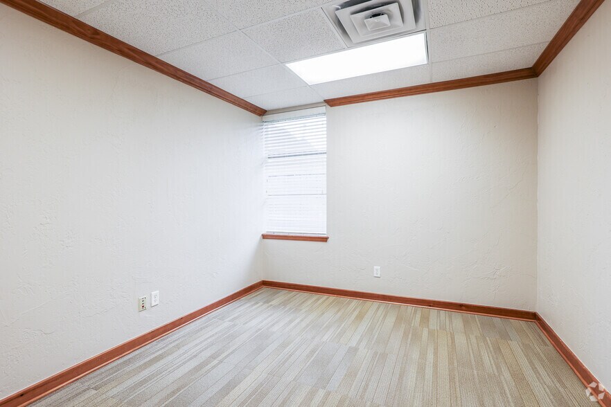 More Photos Of 3000 S Berry Rd, Norman Medical For Sale