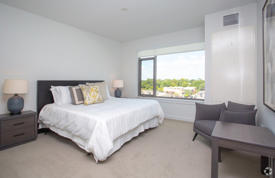 More Photos Of 1133 South Blvd, Oak Park Apartments For Lease