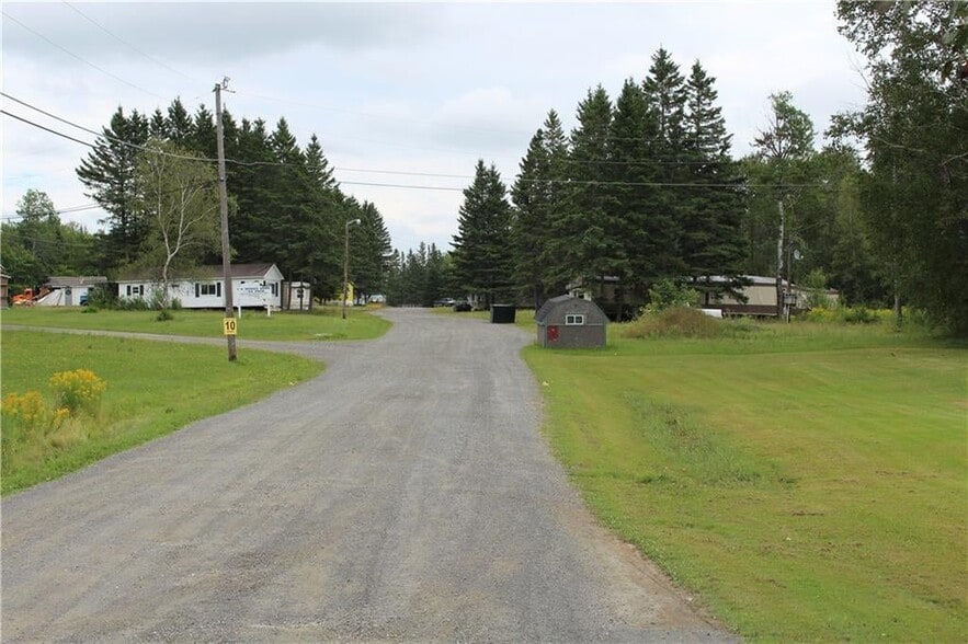 Primary Photo Of 149 Loring Commerce Rd, Limestone Manufactured Housing Mobile Home Park For Sale
