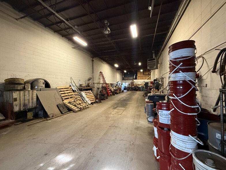 More Photos Of 16647 114 Av NW, Edmonton Industrial For Sale