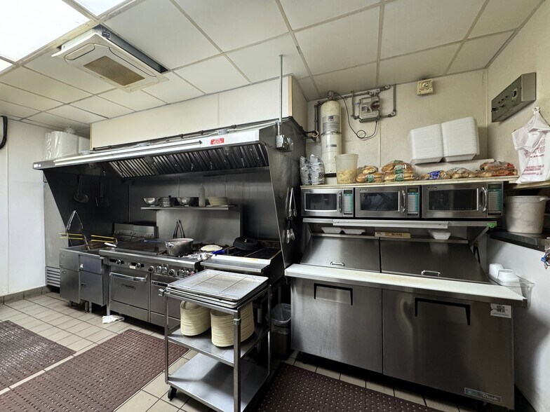 More Photos Of 20400 E Austin Rd, Manchester Restaurant For Sale