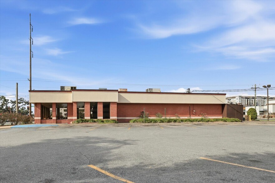 More Photos Of 1950 W Pensacola St, Tallahassee Fast Food For Lease
