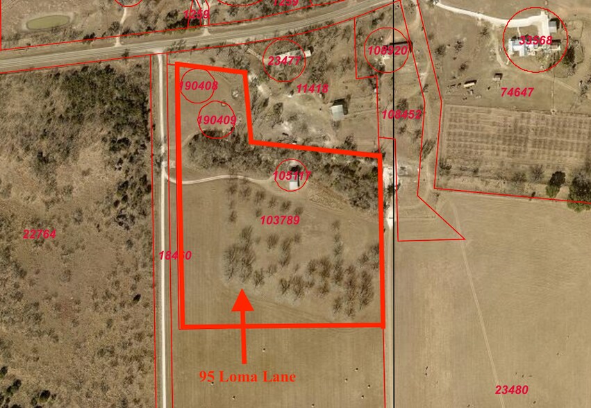 More Photos Of 95 Loma Ln, Fredericksburg Showroom For Sale