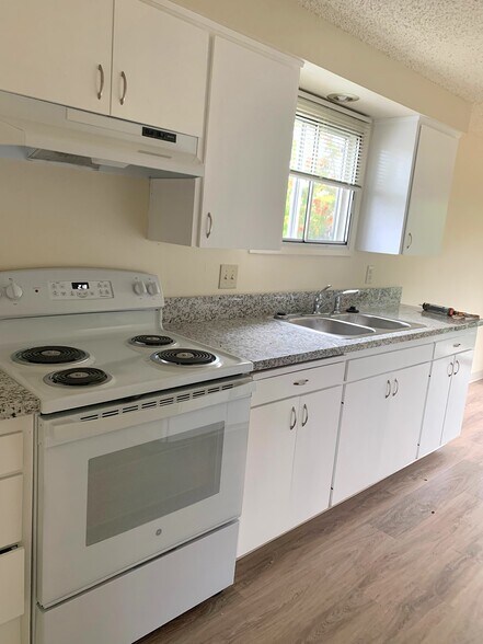 More Photos Of 1250 SW E Ave, Corvallis Apartments For Sale