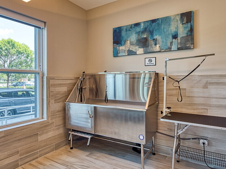 More Photos Of 1850 Merchant Ln, Hampton Apartments For Sale