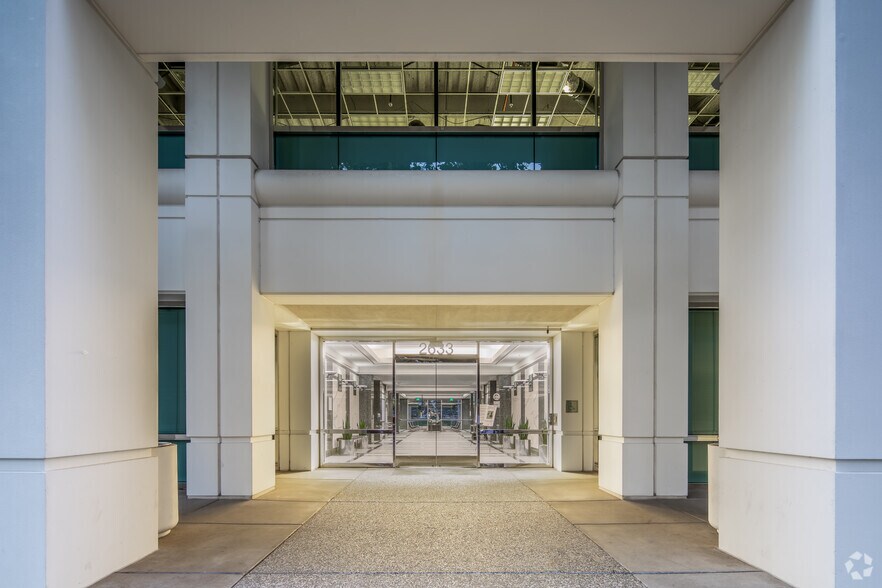More Photos Of 2633 Camino Ramon, San Ramon Office For Lease