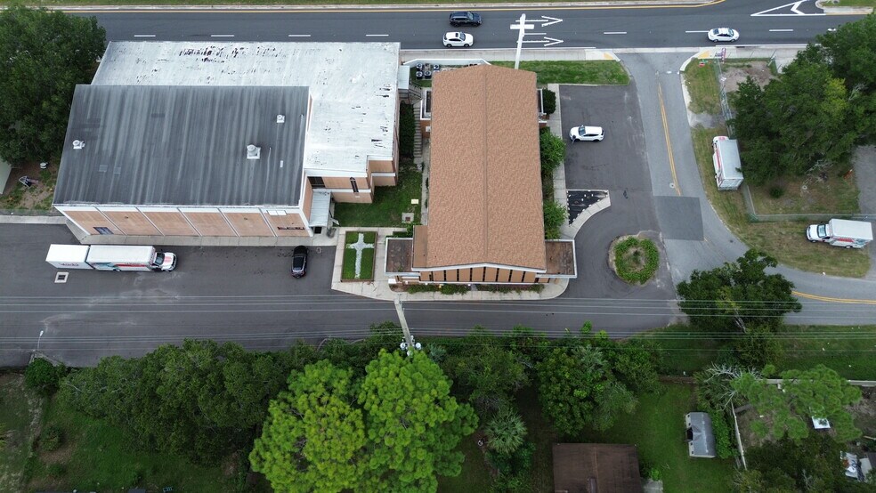 More Photos Of 6612 Arlington Expy, Jacksonville Schools For Lease