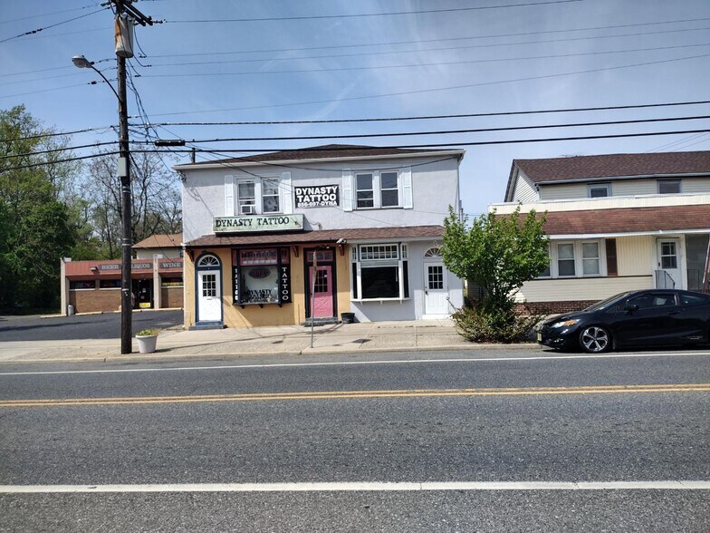 More Photos Of 4 S West Blvd, Newfield Storefront Retail Office For Lease