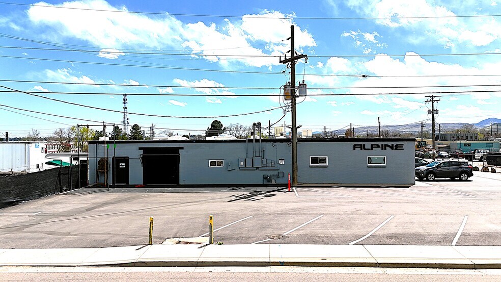 More Photos Of 12198 Ridge Rd, Wheat Ridge Warehouse For Sale