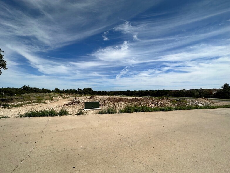 More Photos Of 2615 Colonial Parkway, Cedar Park Land For Sale