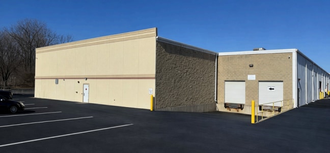 More Photos Of 2504 Spring Ridge Dr, Spring Grove Warehouse For Sale