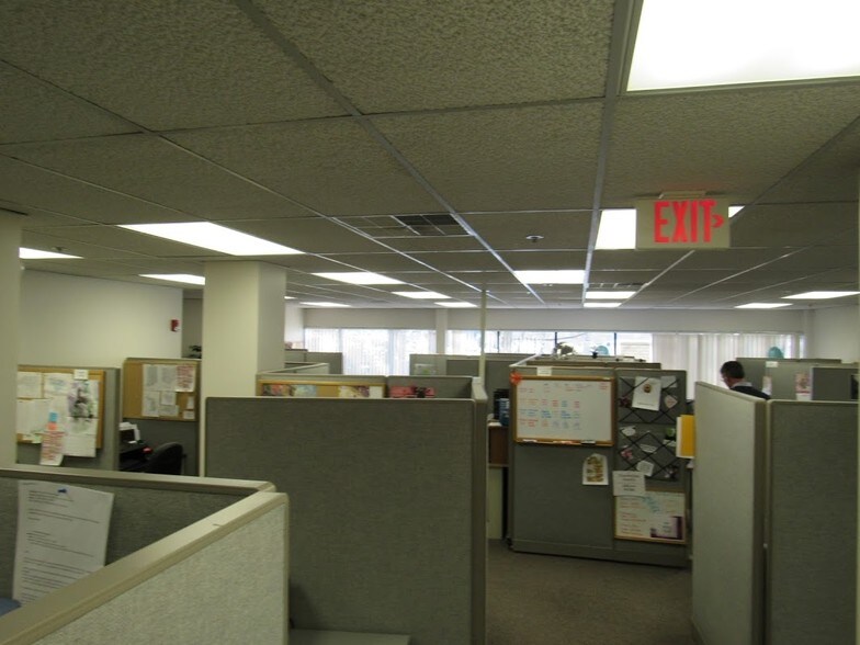 More Photos Of 42180 Ford Rd, Canton Township Medical For Lease