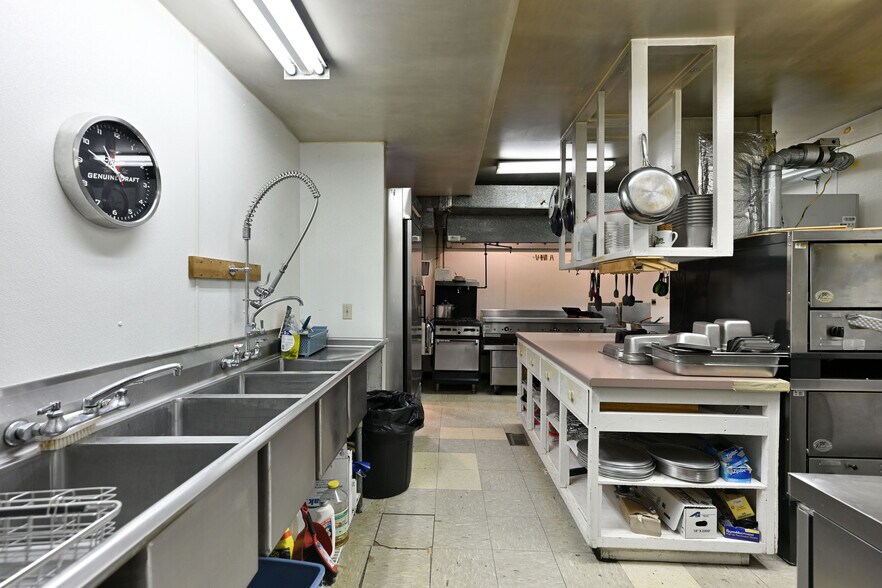 More Photos Of 23694 Clam Lake Rd, Clam Lake Restaurant For Sale