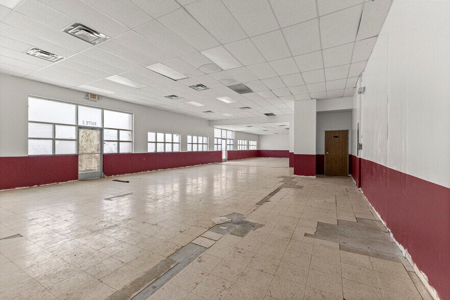 More Photos Of 2300 S Schaefer Hwy, Detroit Storefront For Sale