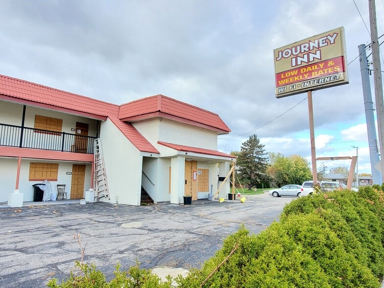 More Photos Of 888 Lorain Blvd, Elyria Hotel For Sale