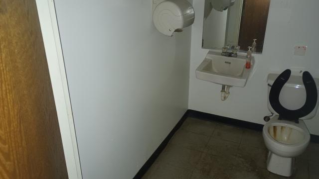 More Photos Of 820 N Main St, Brinkley Freestanding For Sale