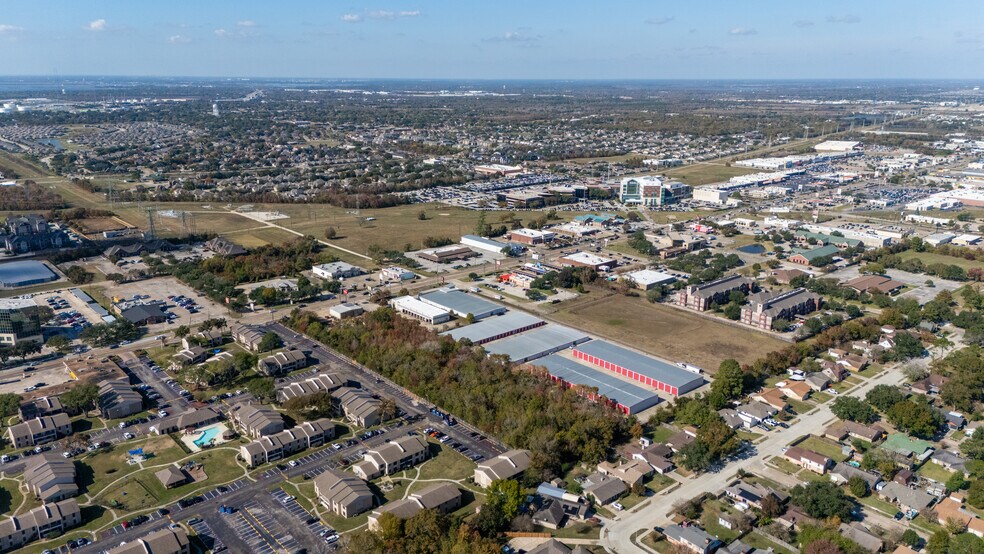 More Photos Of 3702 Garth Rd, Baytown Land For Sale