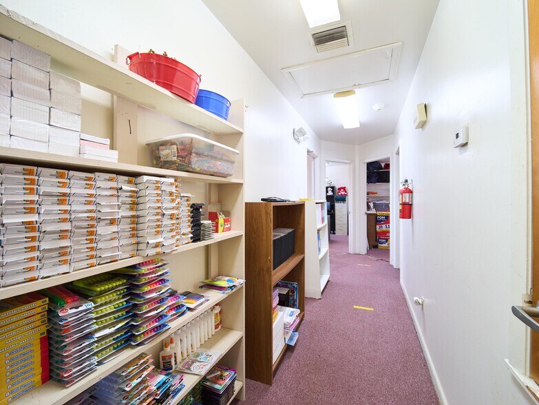 More Photos Of 464 N 9th St, Fort Pierce General Retail For Sale