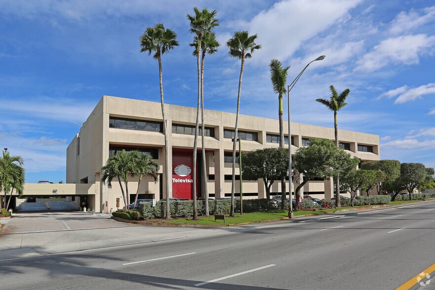 More Photos Of 6355 NW 36th St, Miami Loft Creative Space For Lease