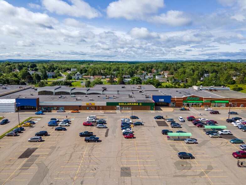 More Photos Of 116 King St, Cape Breton Freestanding For Lease