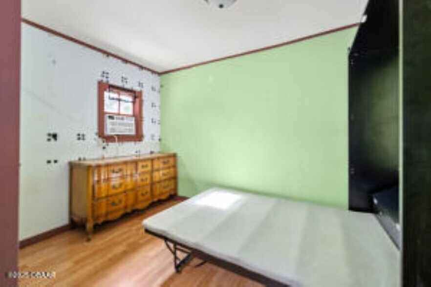 More Photos Of 228 W Howry Ave, Deland Storefront Retail Office For Sale