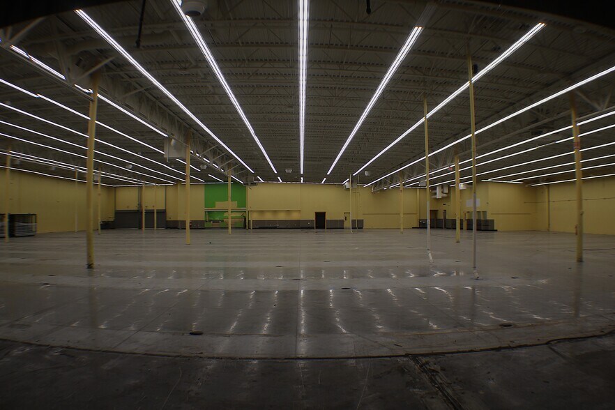 More Photos Of 869 W Florida Ave, Hemet Unknown For Lease