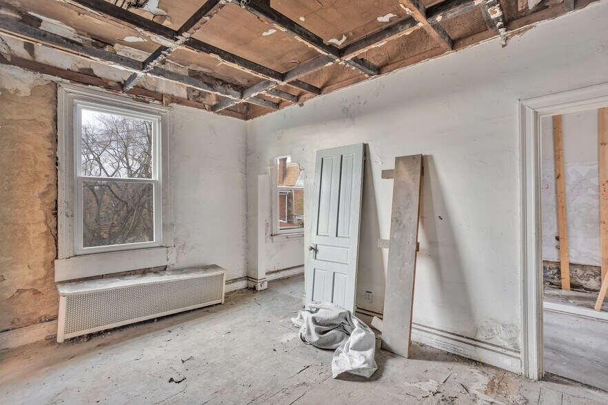 More Photos Of 5433 Broad St, Pittsburgh Assisted Living For Sale