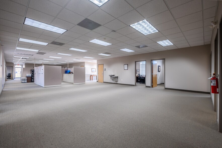 More Photos Of 7261 Burlington Rd, Whitsett Office For Sale