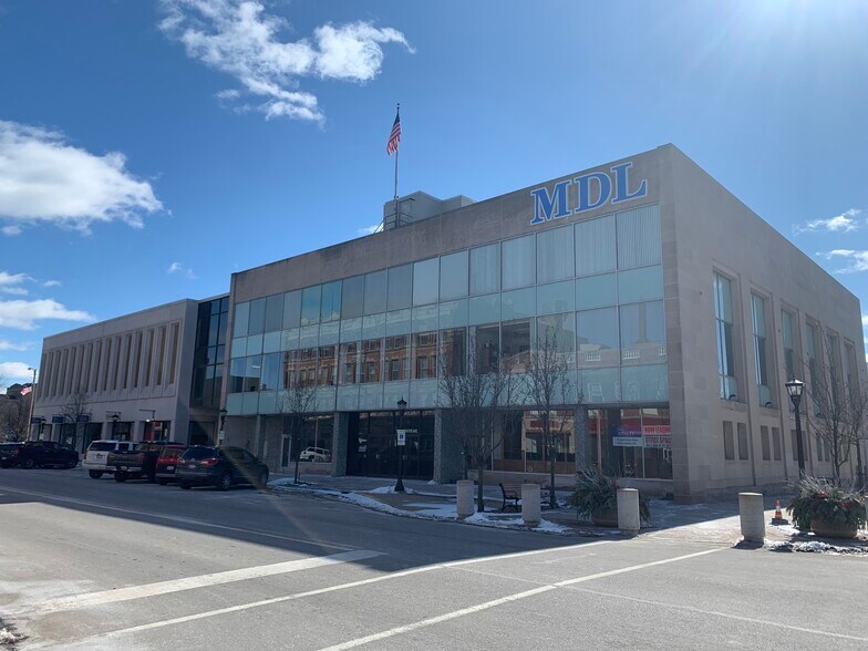 Primary Photo Of 300-310 Center Ave, Bay City Office For Lease